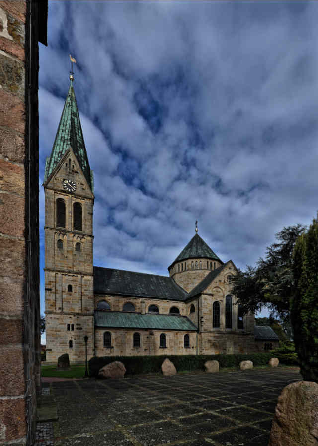 pr009 043 langfoerden kirche st laurentius 19 640